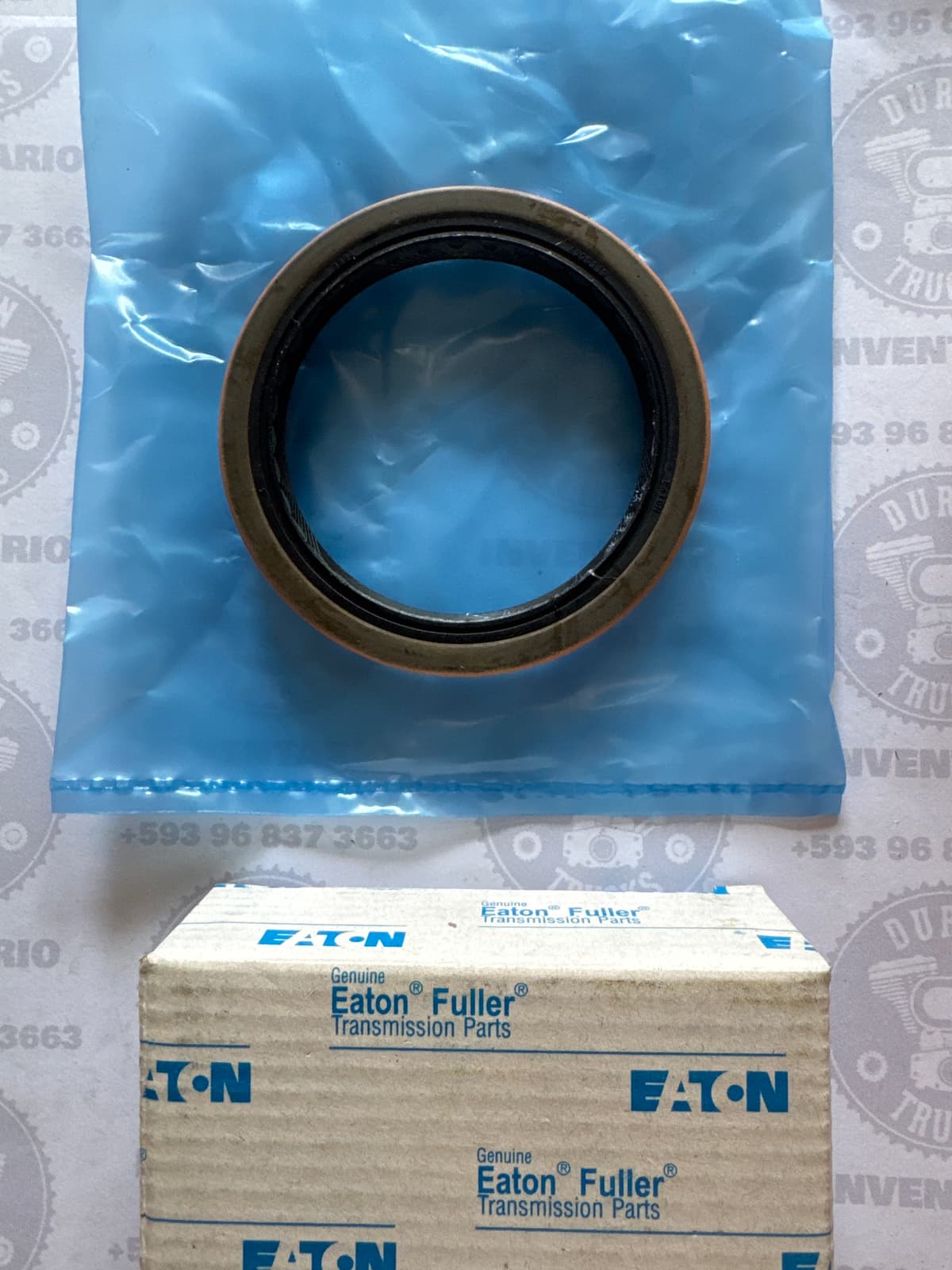RETEN DE LA BRIDA DE LA CAJA FULLER PARA KODIAK SERIE FS6305A