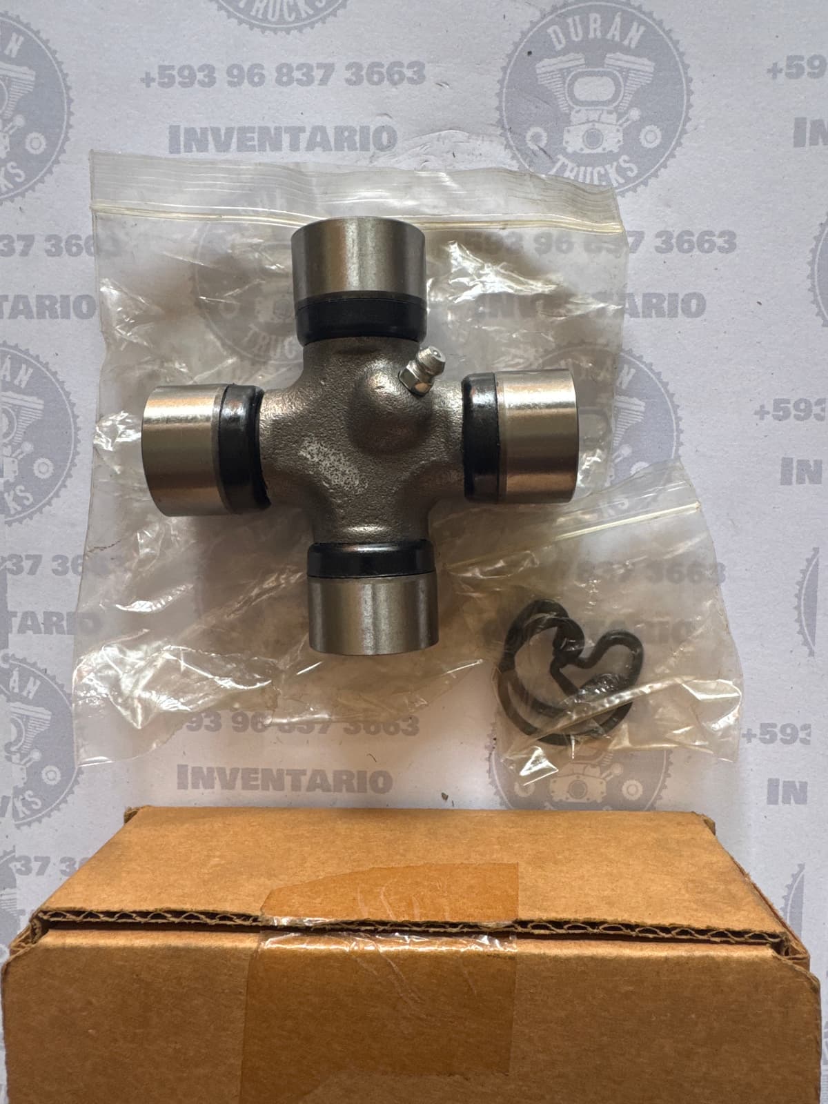 CRUCETA DE CARDAN 3.5" SEGUROS FORD 350. CHEV.