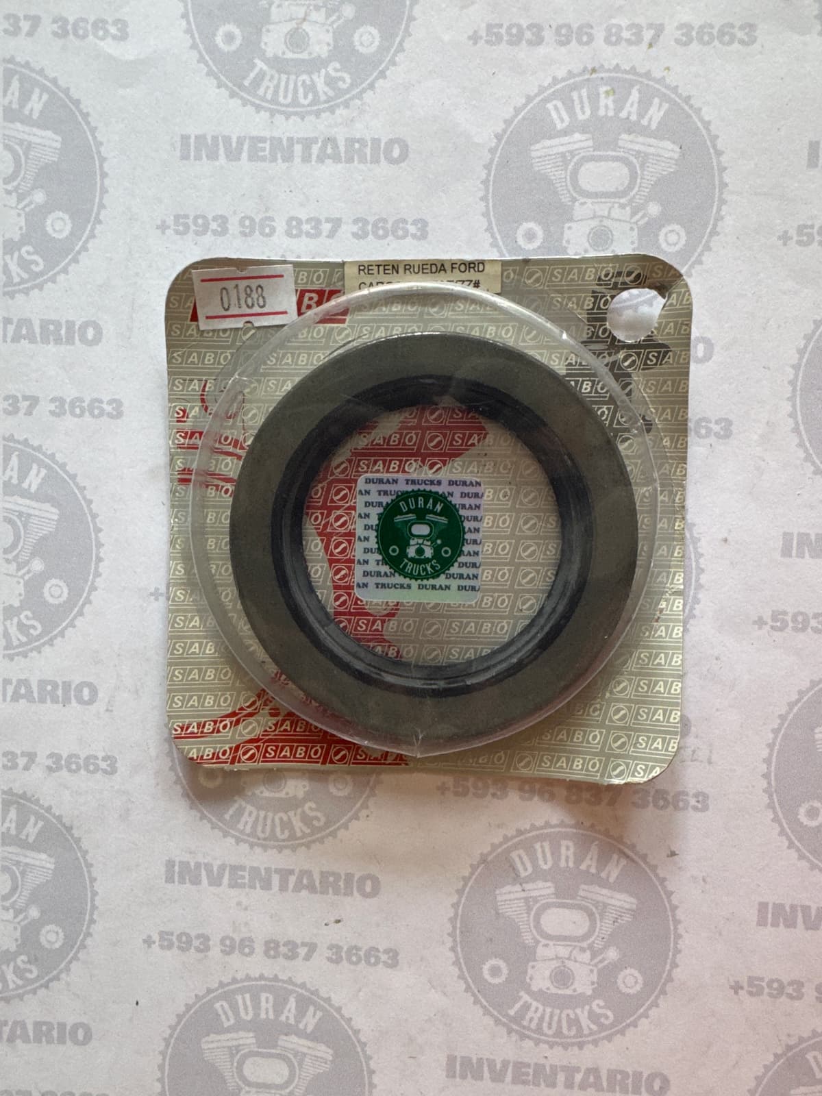 RETEN DE RUEDA DELANTERA CARGO 815