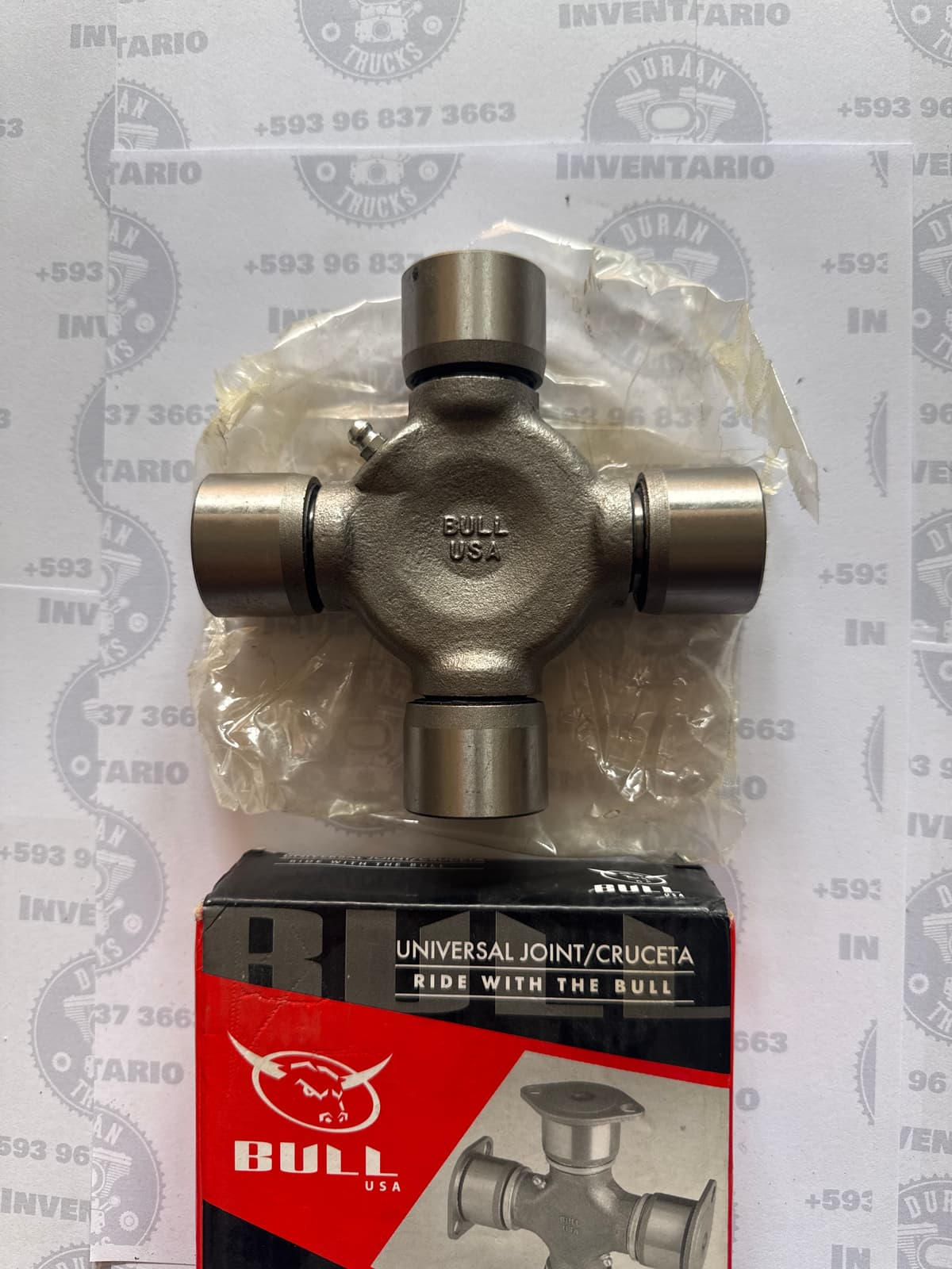 CRUCETA DE FORD 750 DE 5" CON SEGUROS 35 X 127