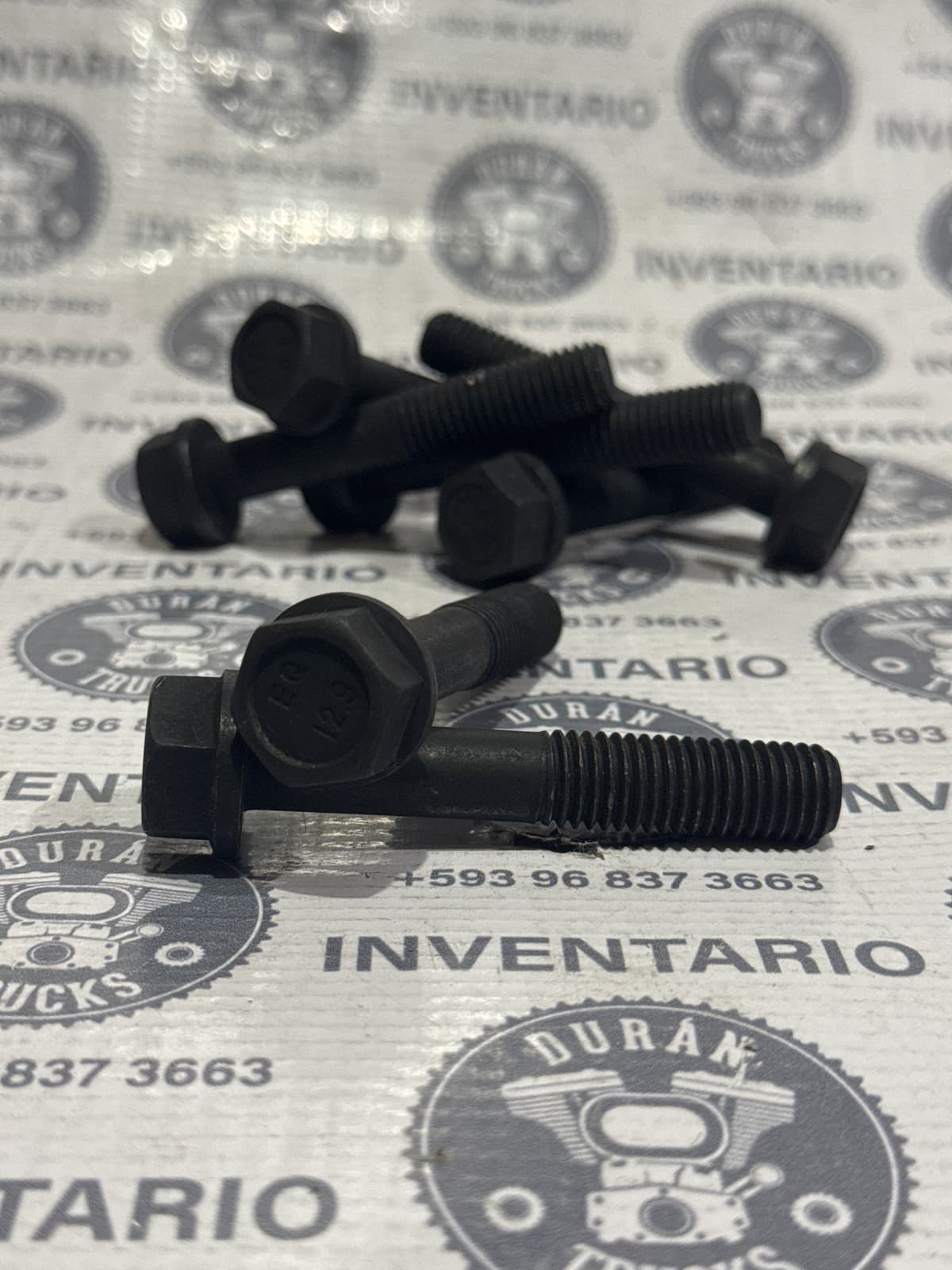 PERNO DE CABEZOTE CORTO MOTOR CUMMINS4BT 6BT