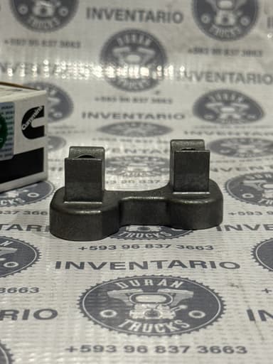 BASE O SOPORTE DE BALANCIN QSB 4.5 6.7 ISF ISD ISB IVECO - foto 2